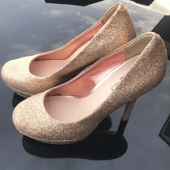 Pumps - Picture 6 of 8